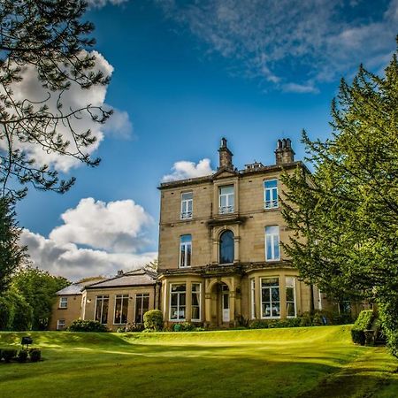 Astley Bank Hotel Дарвен Екстер'єр фото