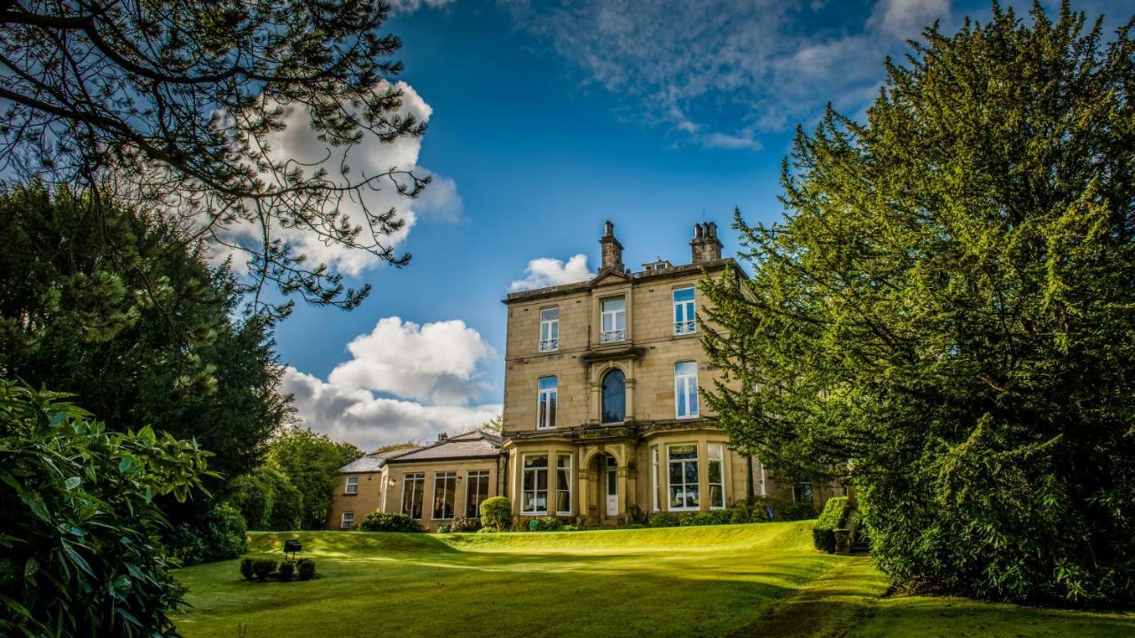 Astley Bank Hotel Дарвен Екстер'єр фото