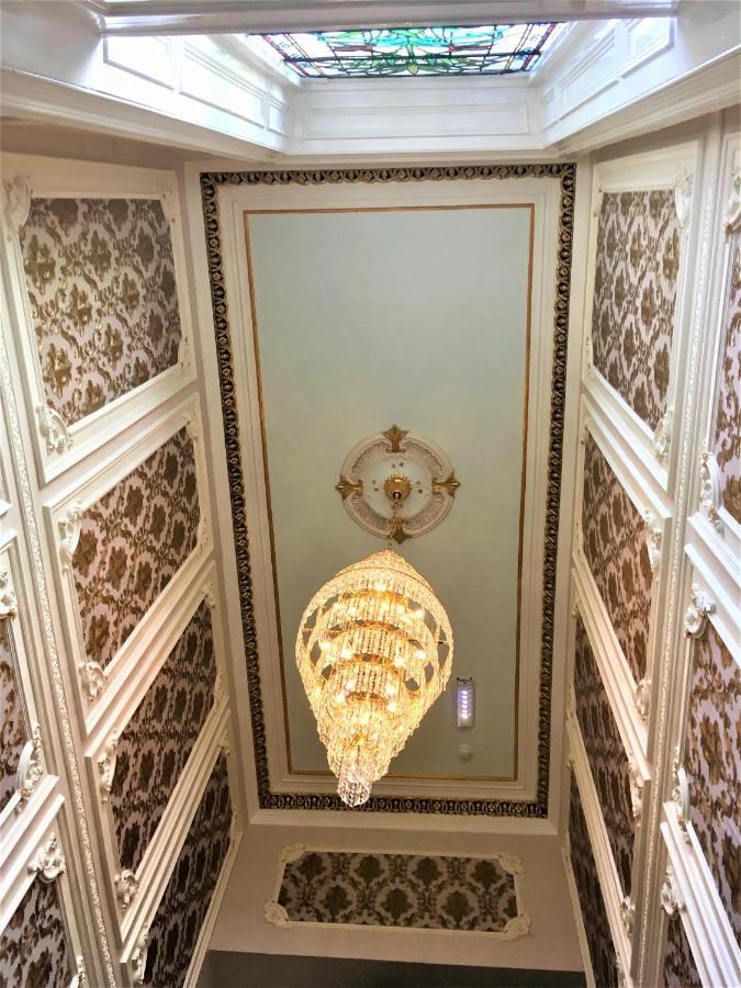 Astley Bank Hotel Дарвен Екстер'єр фото