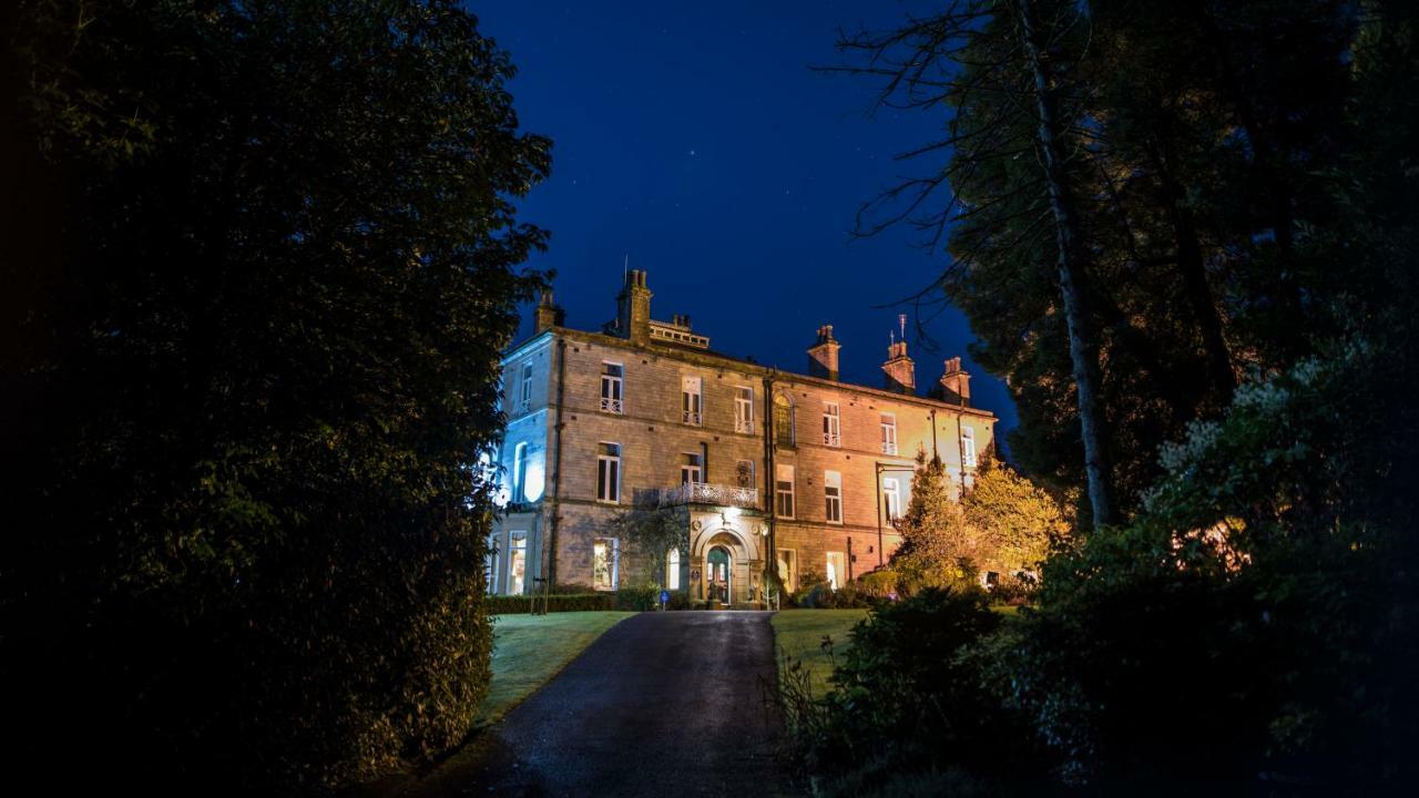 Astley Bank Hotel Дарвен Екстер'єр фото